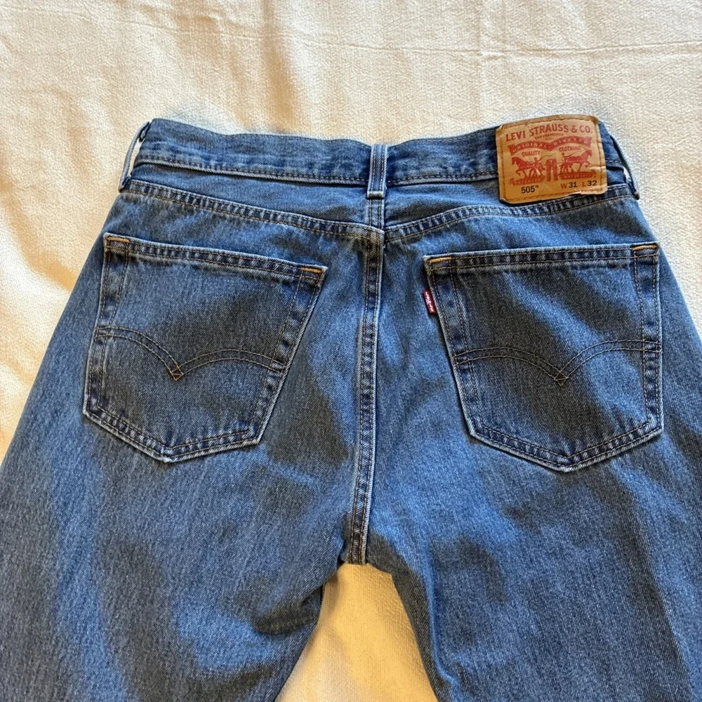 Levi's Men's Jeans 505 31 X 32** Med Blue Straight Dad Jeans Normcore Blokecore